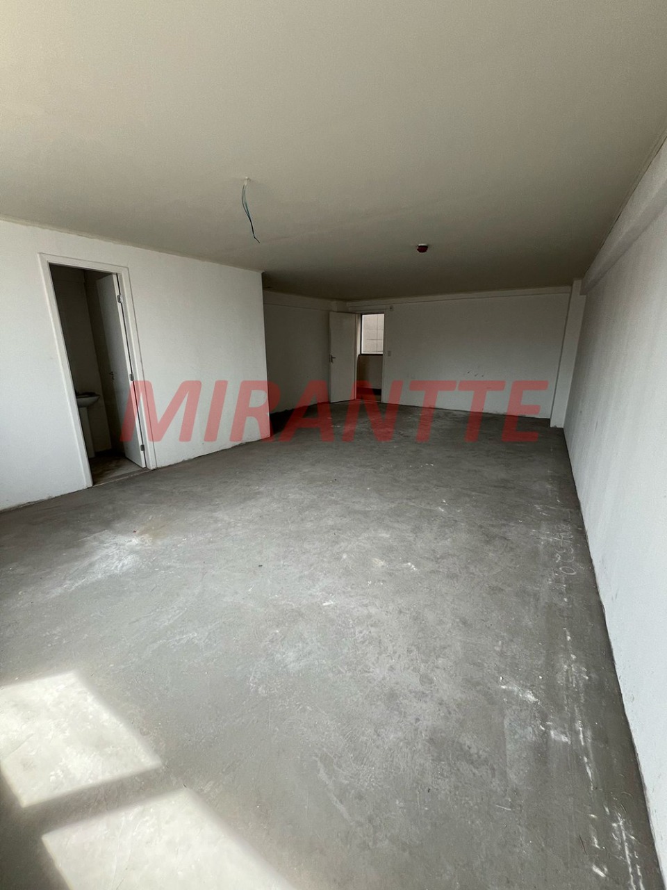 Comercial de 47.07m² em Santana