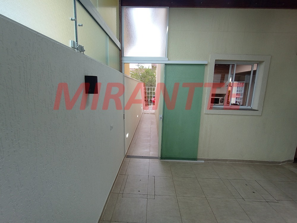 Cond. fechado de 109.5m² com 3 quartos em Jardim Ipê