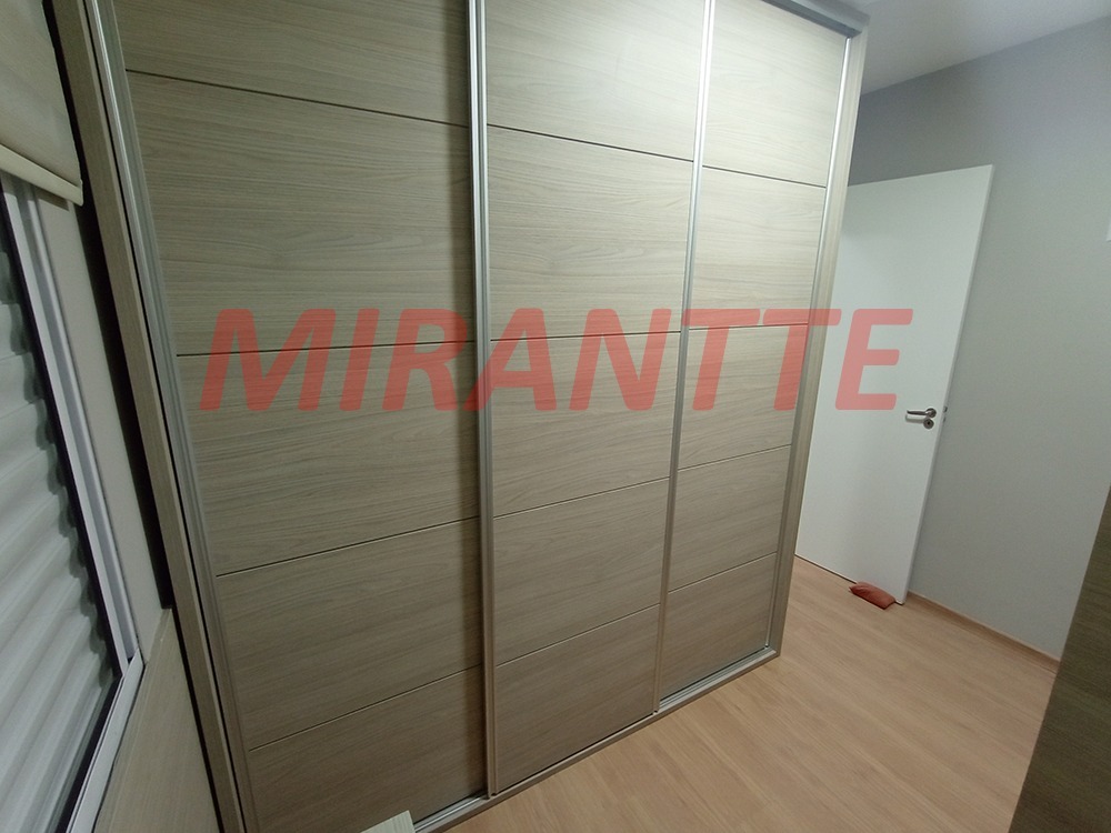 Cond. fechado de 109.5m² com 3 quartos em Jardim Ipê