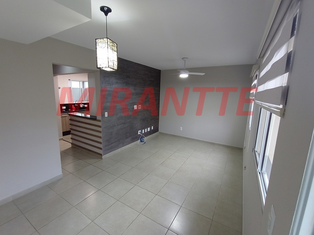 Cond. fechado de 109.5m² com 3 quartos em Jardim Ipê