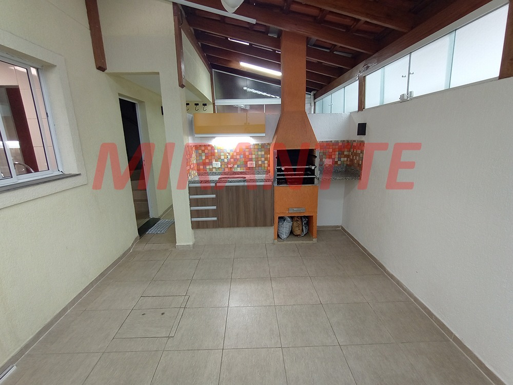 Cond. fechado de 109.5m² com 3 quartos em Jardim Ipê