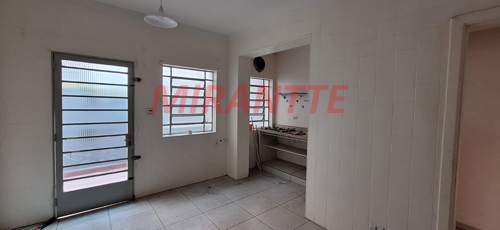 Casa terrea de 200m² com 2 quartos em Água Fria