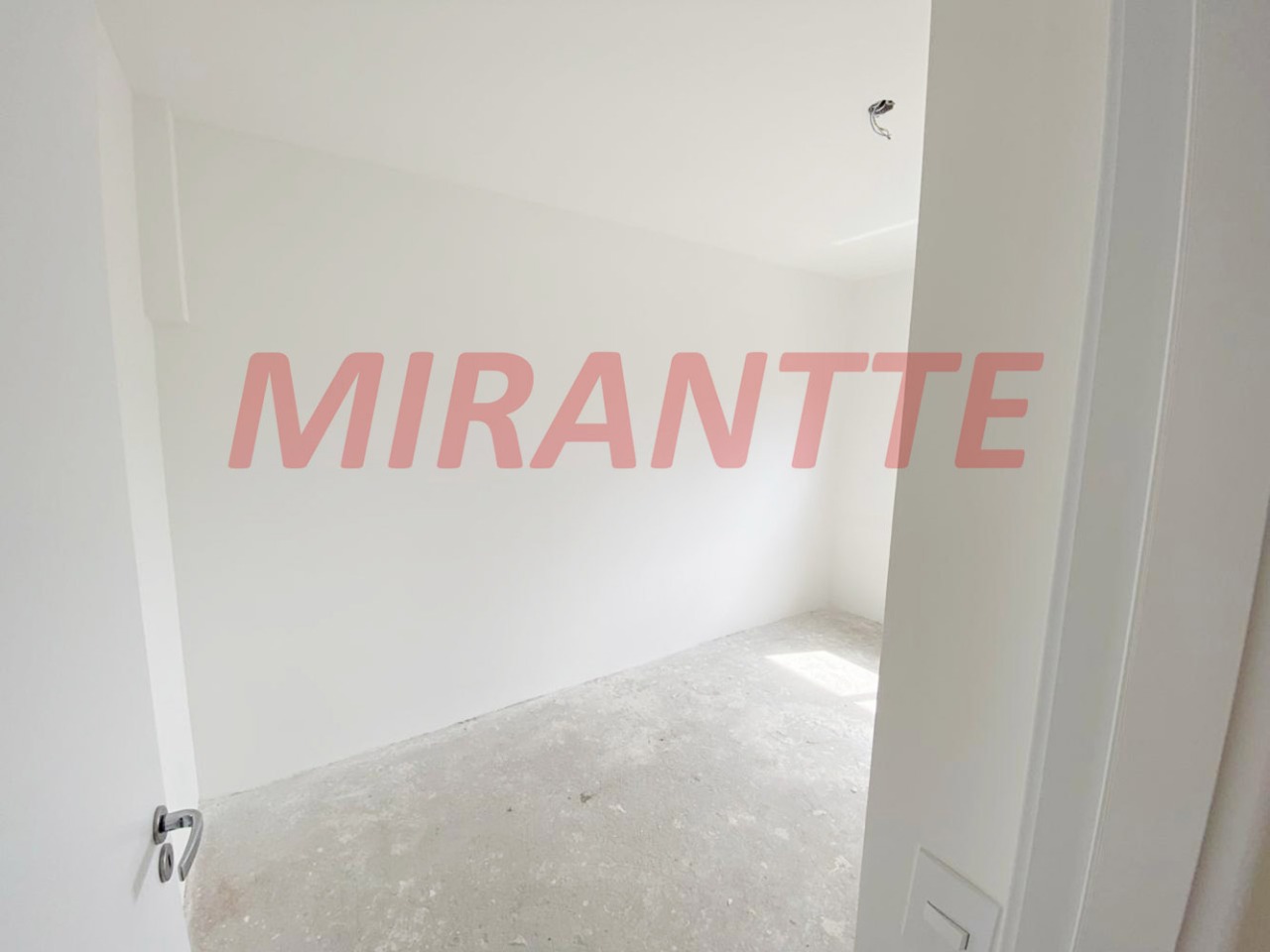 Apartamento de 83m² com 3 quartos em Chora Menino
