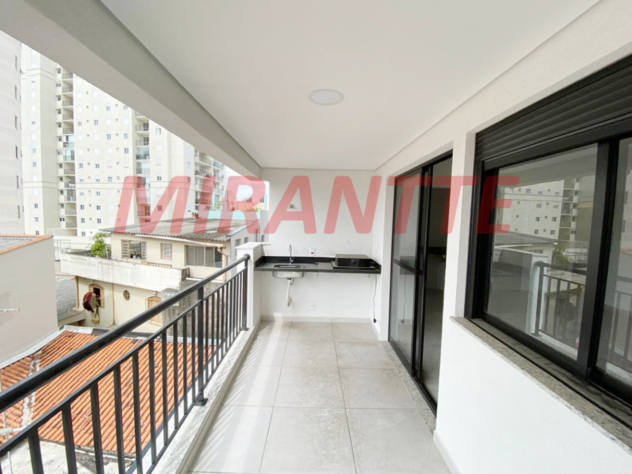 Apartamento de 83m² com 3 quartos em Chora Menino