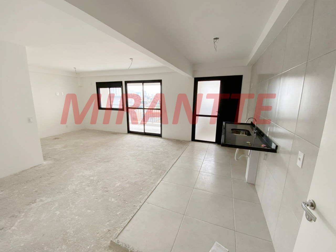 Apartamento de 83m² com 3 quartos em Chora Menino