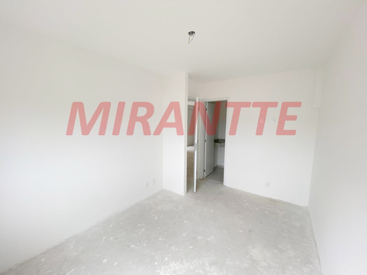 Apartamento de 83m² com 3 quartos em Chora Menino