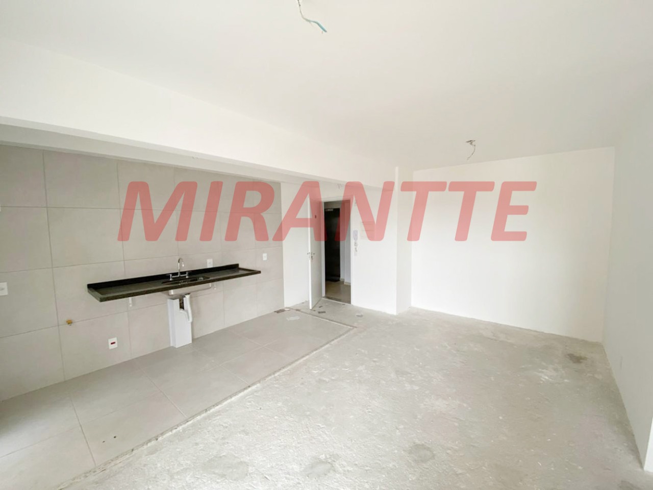Apartamento de 83m² com 3 quartos em Chora Menino