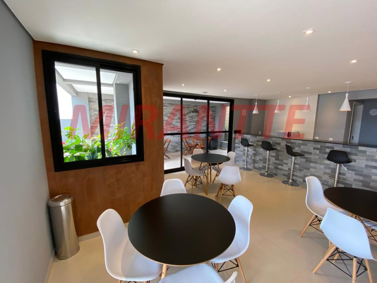 Apartamento de 83m² com 3 quartos em Chora Menino
