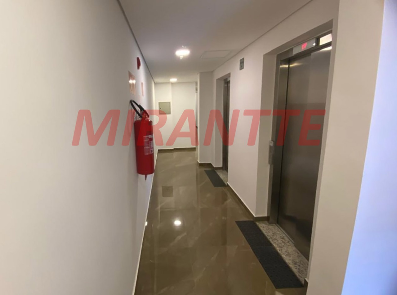 Apartamento de 83m² com 3 quartos em Chora Menino