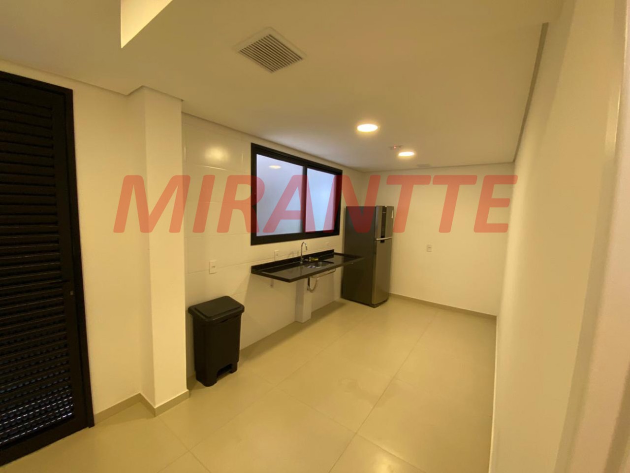 Apartamento de 83m² com 3 quartos em Chora Menino