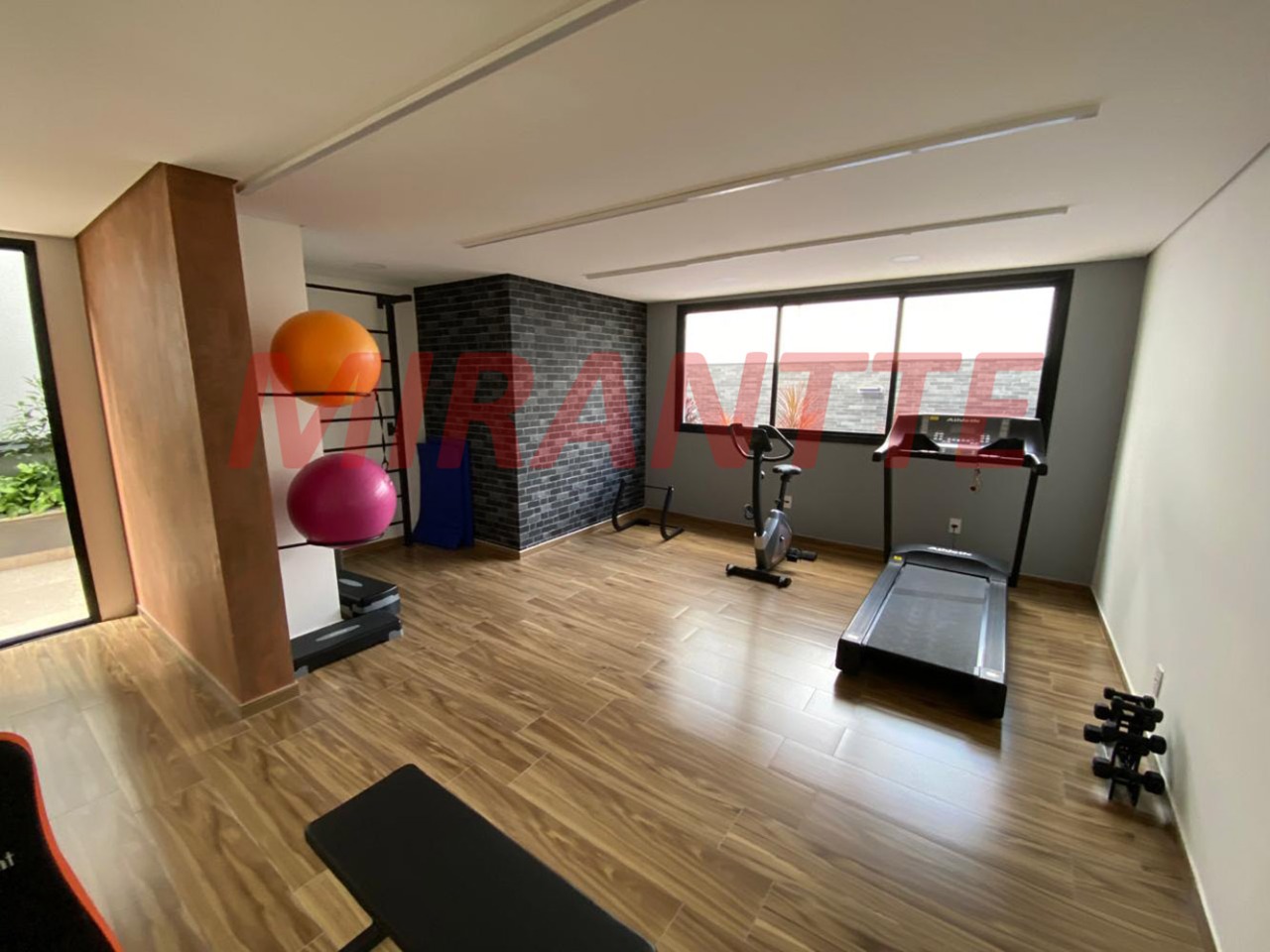 Apartamento de 83m² com 3 quartos em Chora Menino