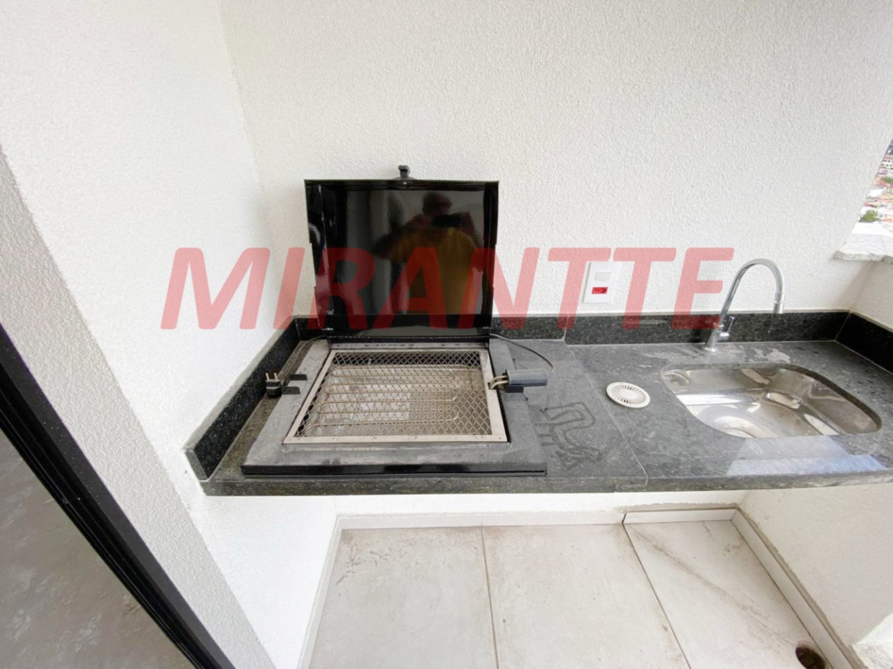 Apartamento de 83m² com 3 quartos em Chora Menino