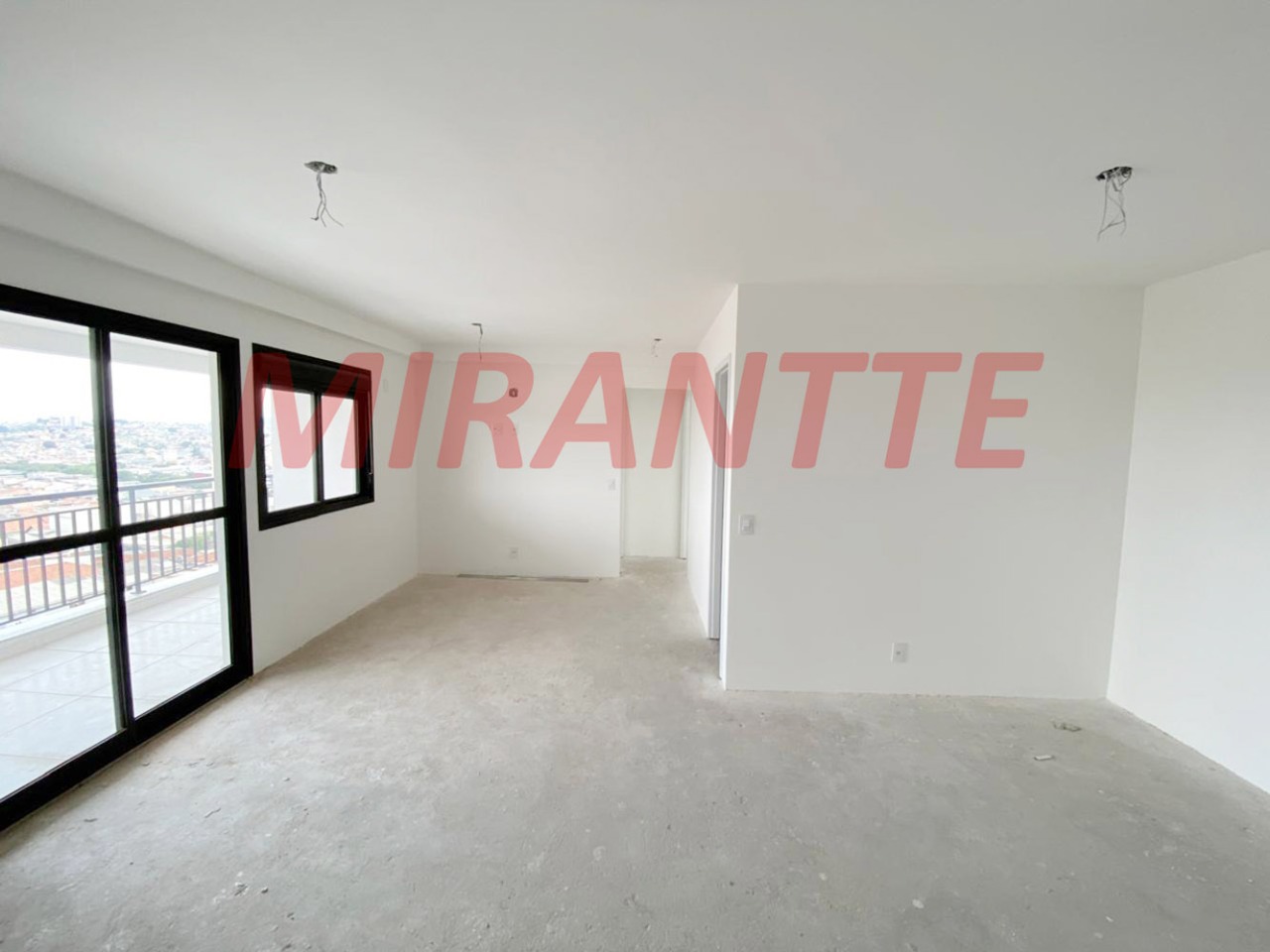 Apartamento de 83m² com 3 quartos em Chora Menino