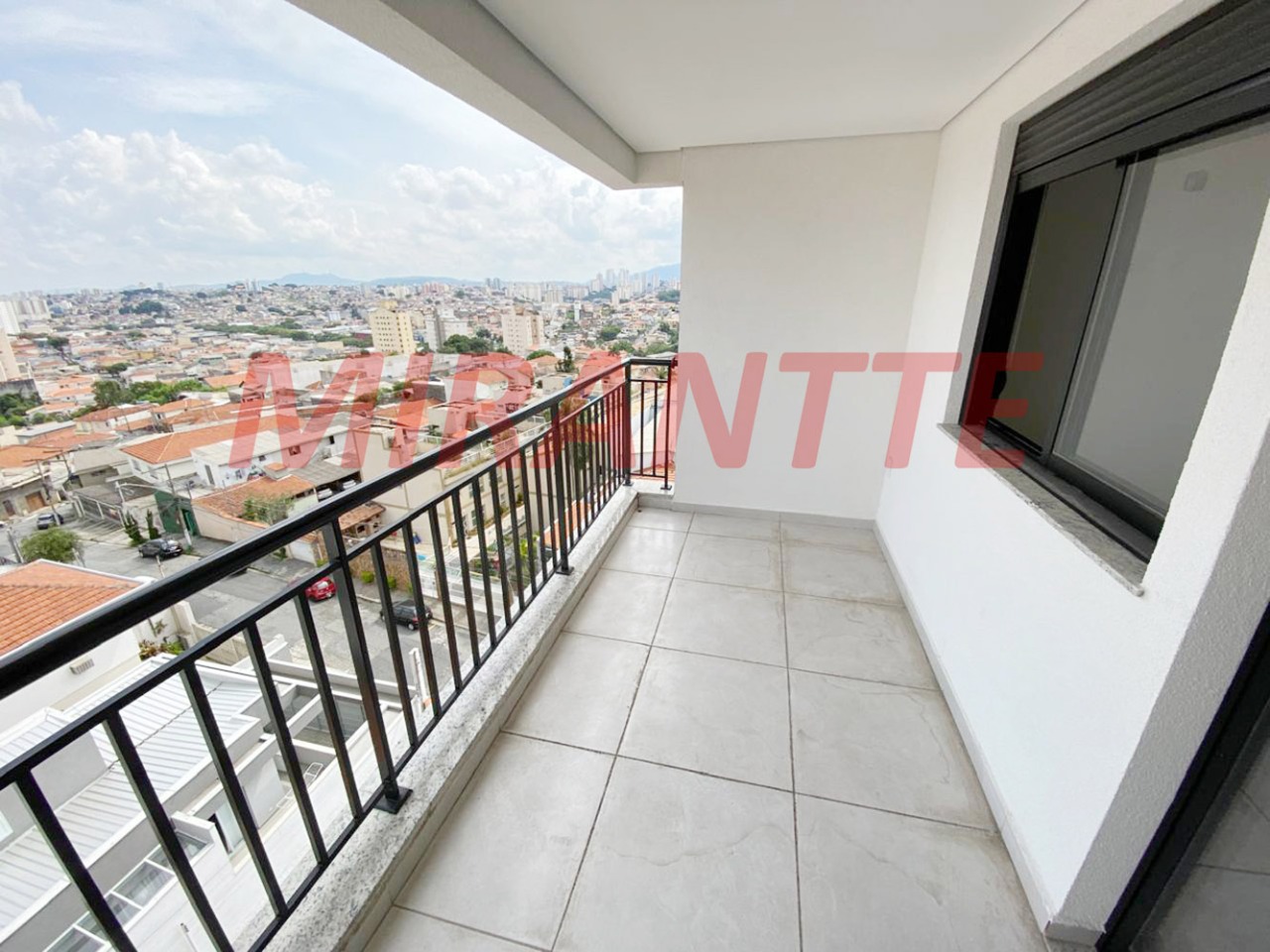 Apartamento de 83m² com 3 quartos em Chora Menino