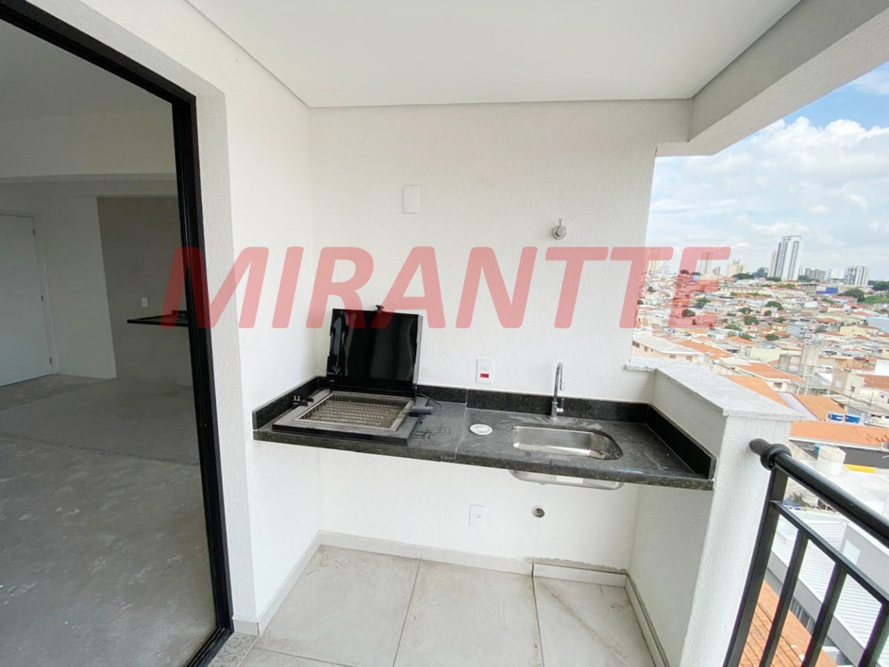 Apartamento de 83m² com 3 quartos em Chora Menino