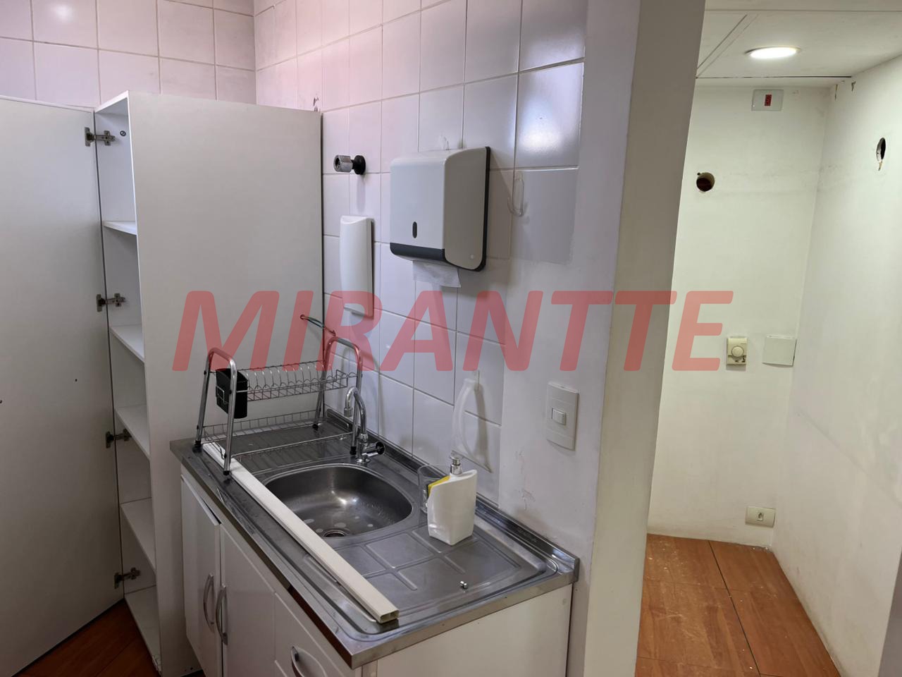 Comercial de 56m² em Santana