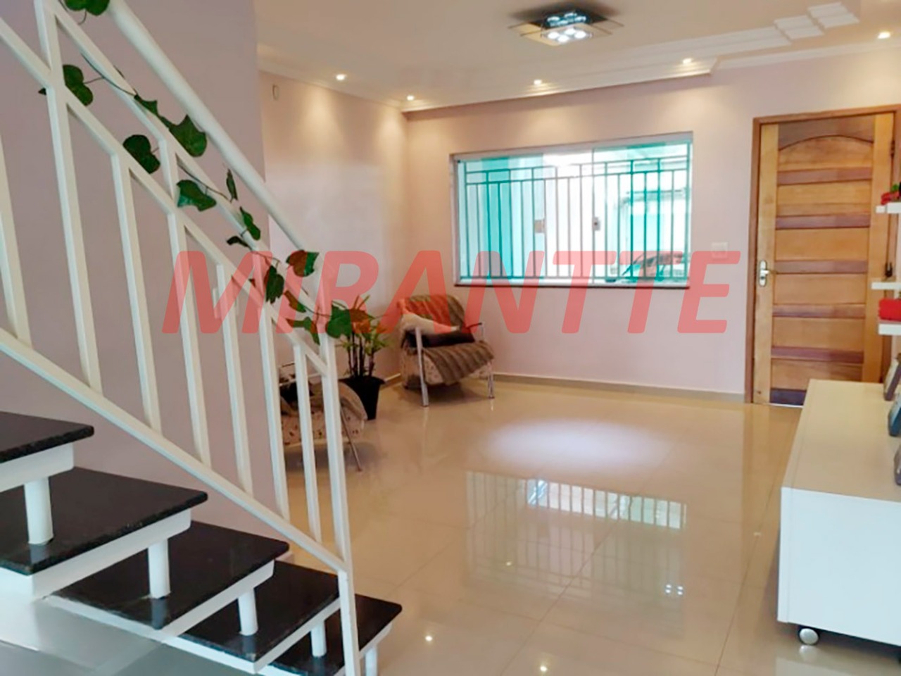 Sobrado de 92m² com 3 quartos em Jardim Ponte Rasa