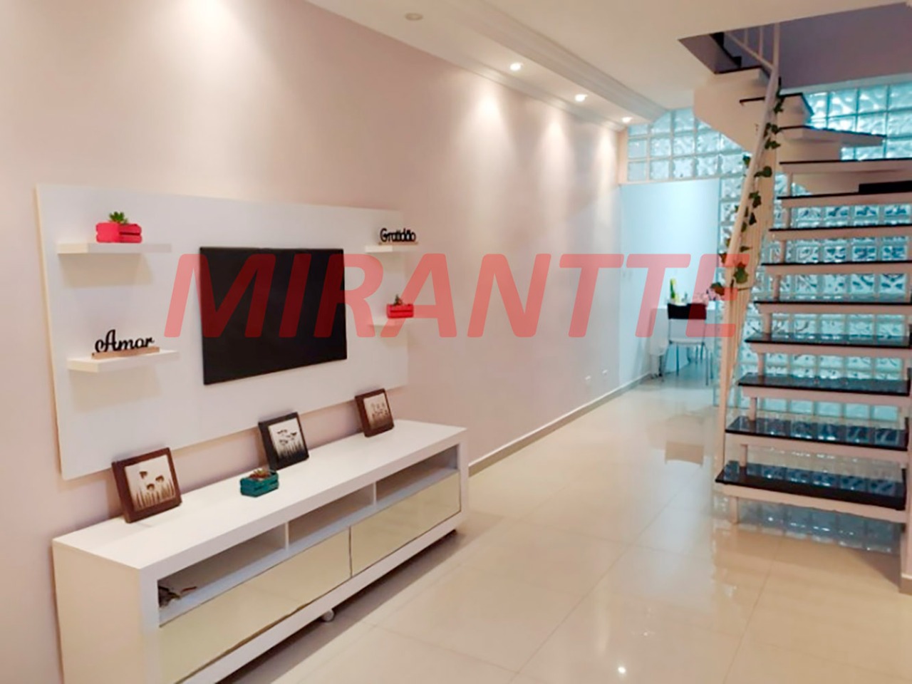 Sobrado de 92m² com 3 quartos em Jardim Ponte Rasa