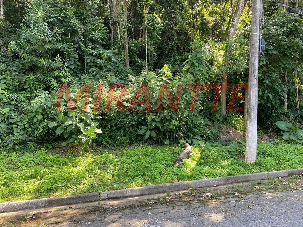 Terreno de 0m² em Caraguata