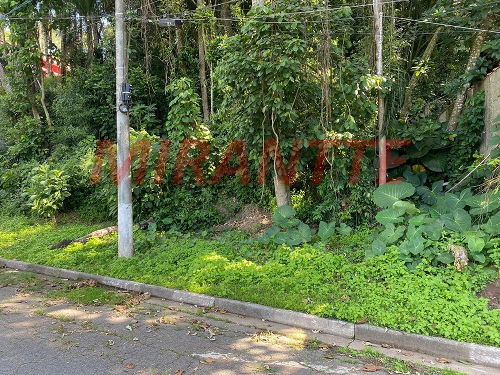 Terreno de 0m² em Caraguata