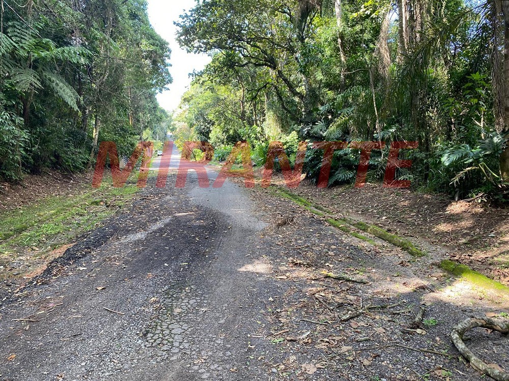 Terreno de 0m² em Caraguata