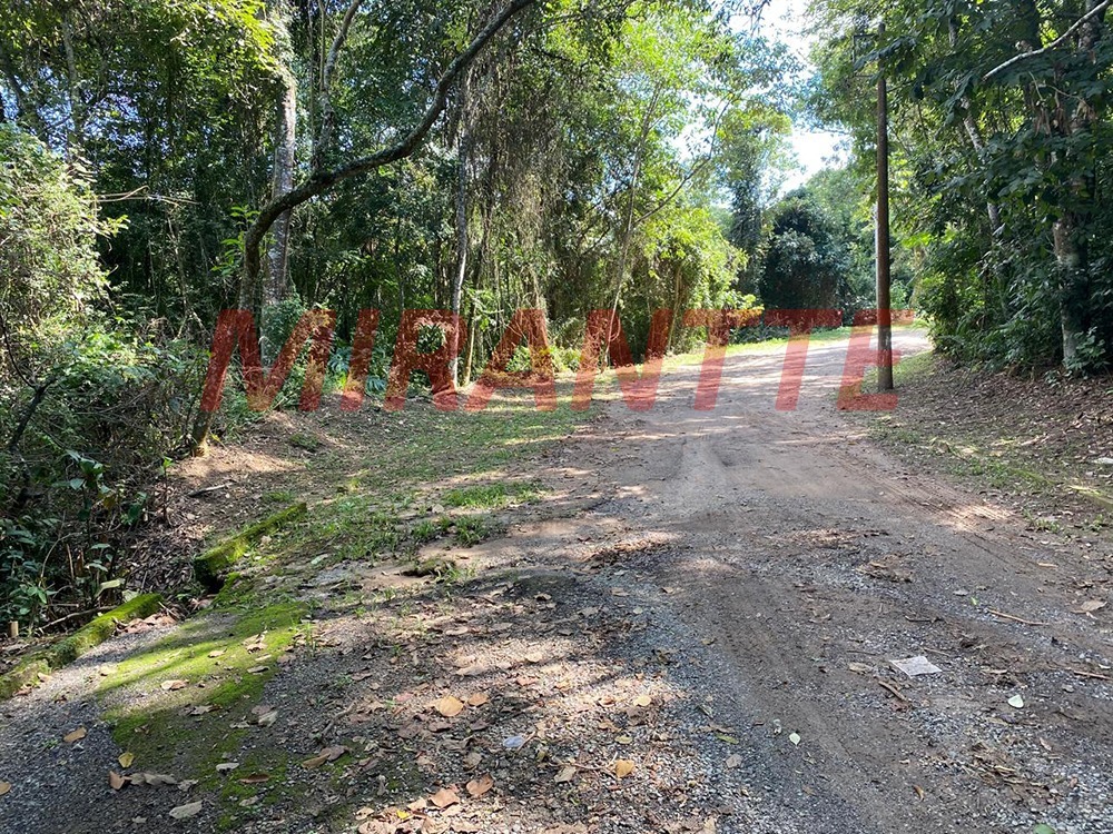 Terreno de 0m² em Caraguata