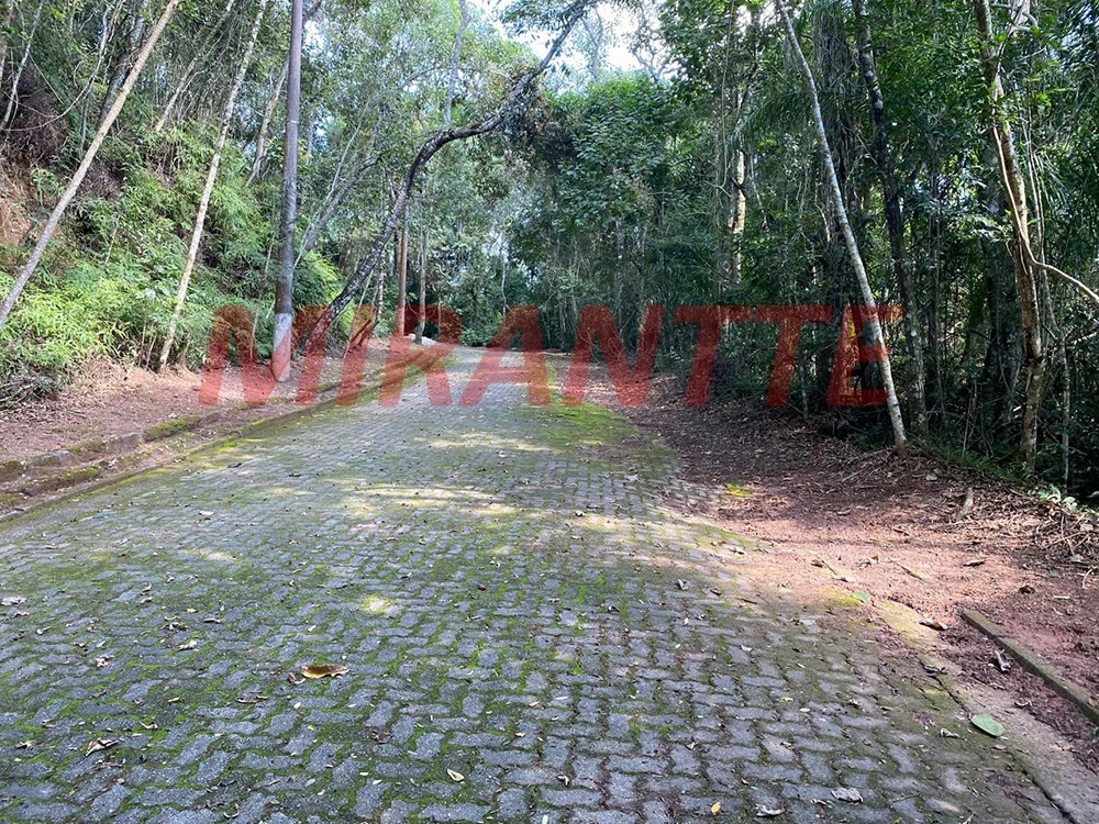 Terreno de 0m² em Caraguata