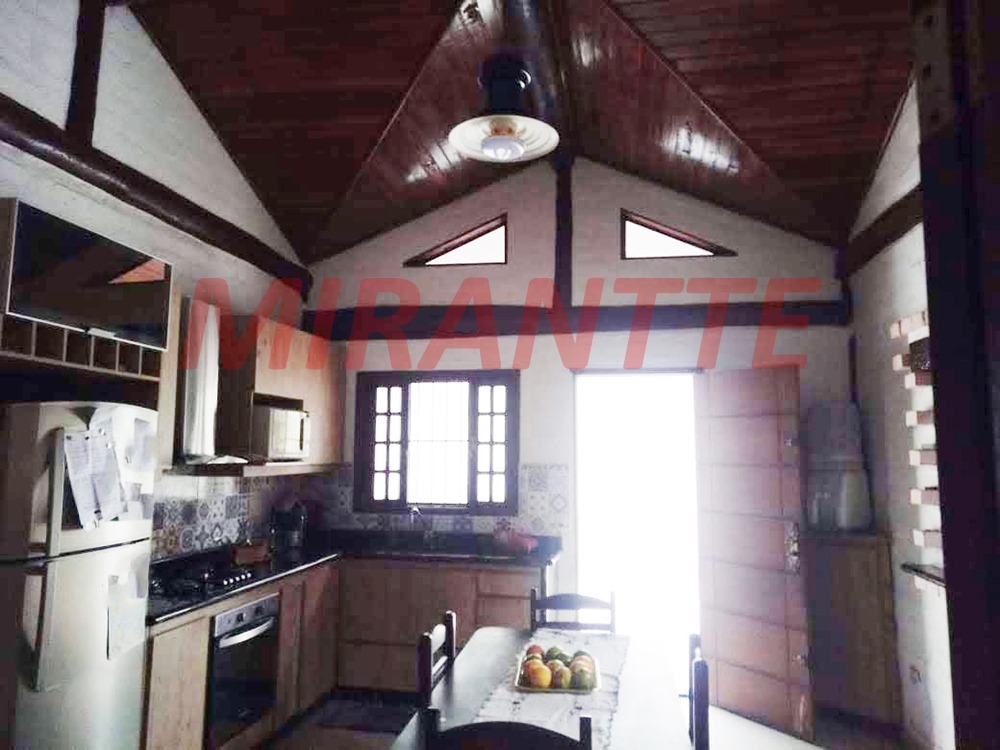 Cond. fechado de 305.85m² com 3 quartos em Barreiro