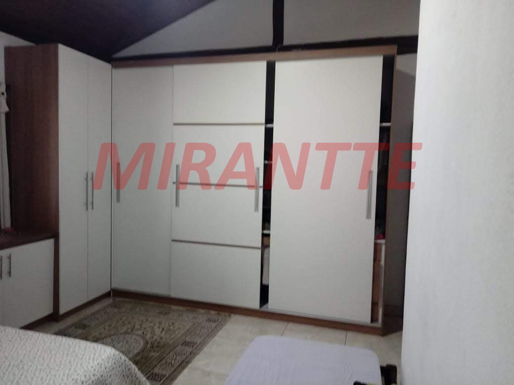 Cond. fechado de 305.85m² com 3 quartos em Barreiro