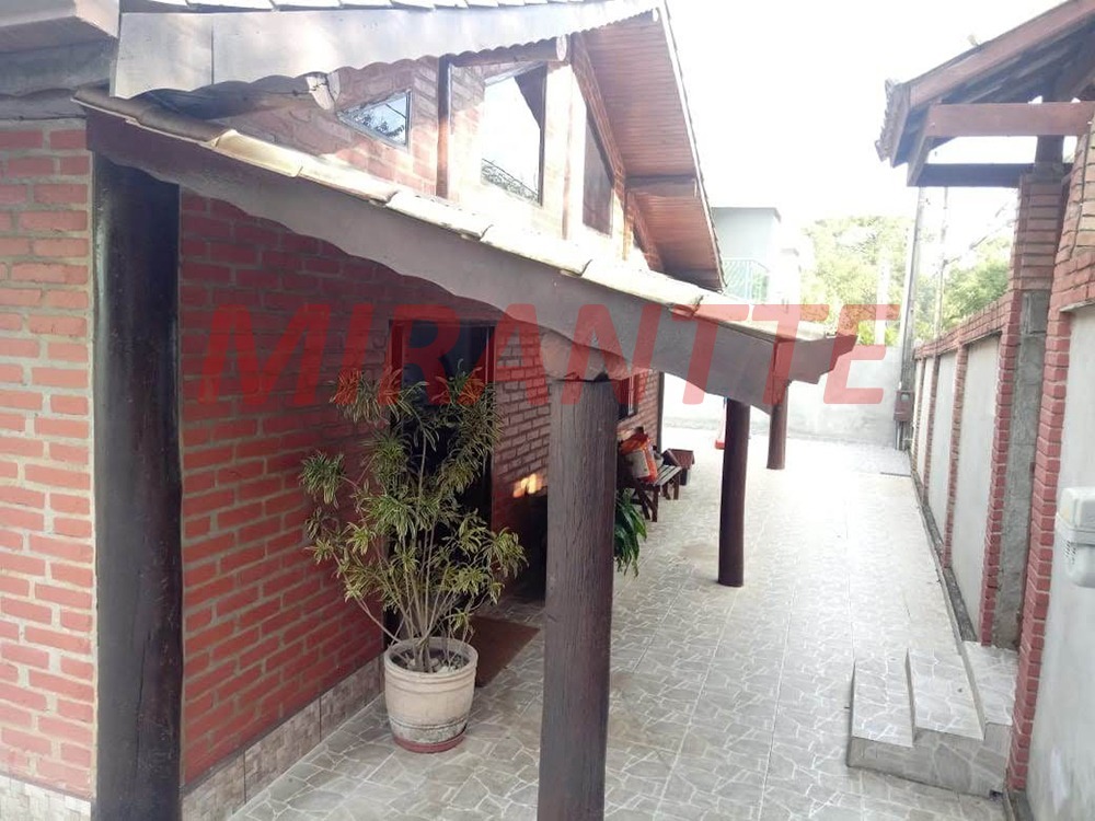Cond. fechado de 305.85m² com 3 quartos em Barreiro