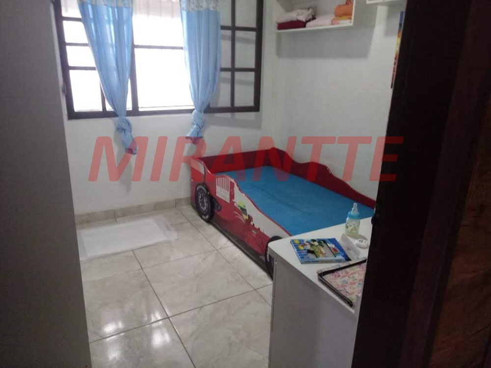 Cond. fechado de 305.85m² com 3 quartos em Barreiro
