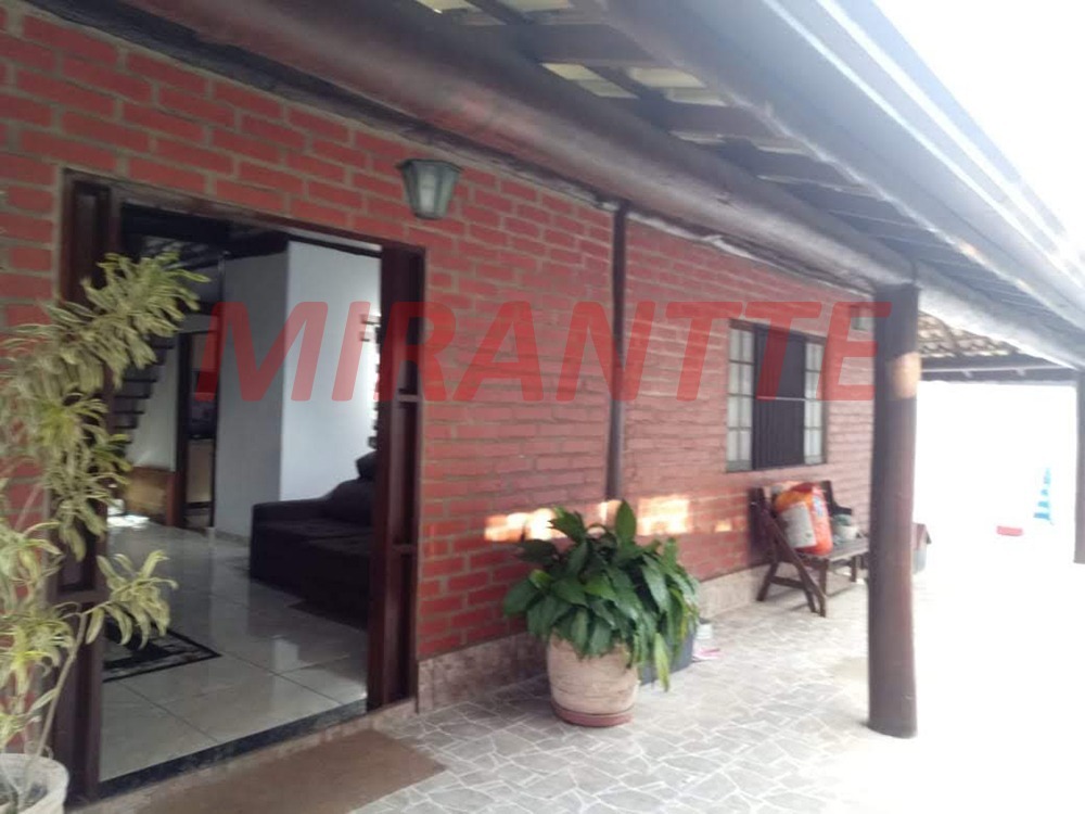 Cond. fechado de 305.85m² com 3 quartos em Barreiro