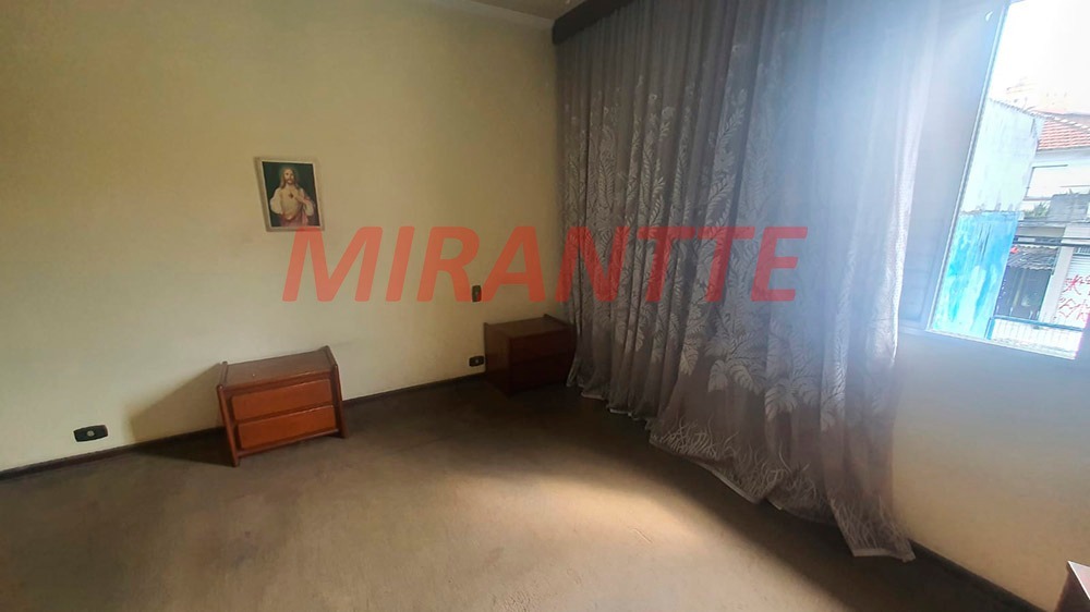 Sobrado de 200m² com 3 quartos em Vila Mazzei
