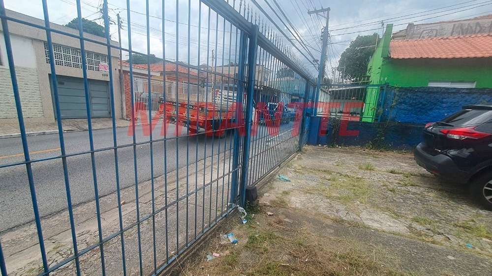 Sobrado de 200m² com 3 quartos em Vila Mazzei