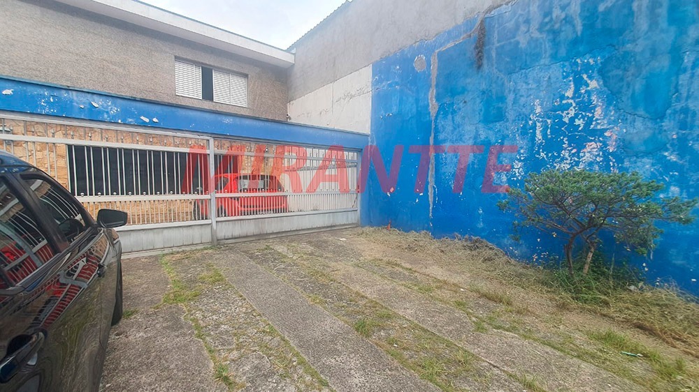 Sobrado de 200m² com 3 quartos em Vila Mazzei