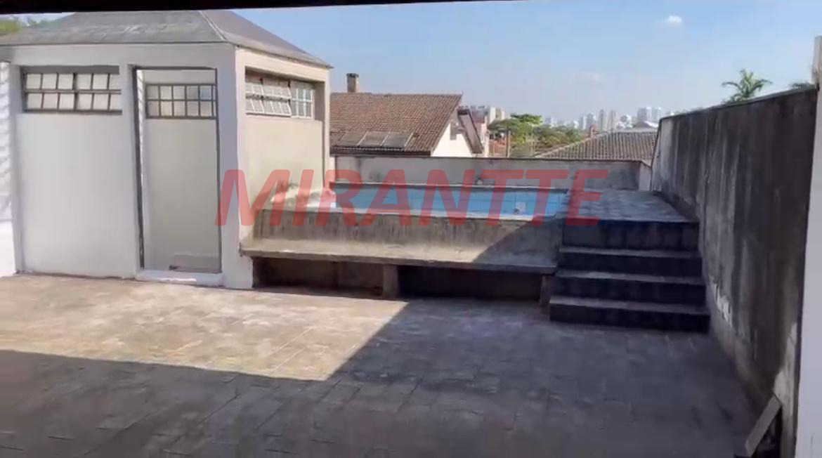 Comercial de 240m² em Santana