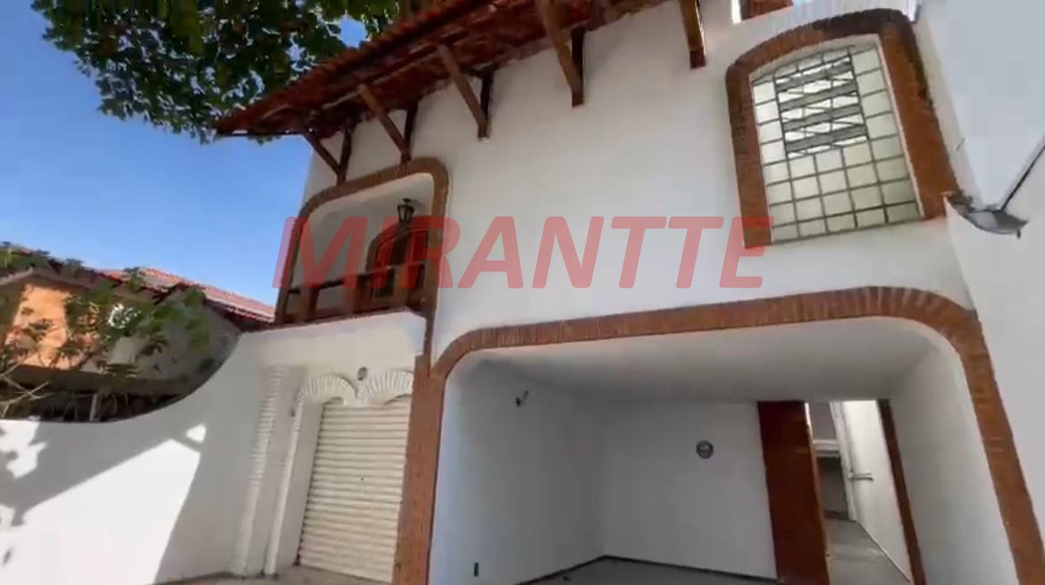 Comercial de 240m² em Santana