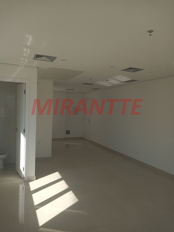 Comercial de 40m² em Santana