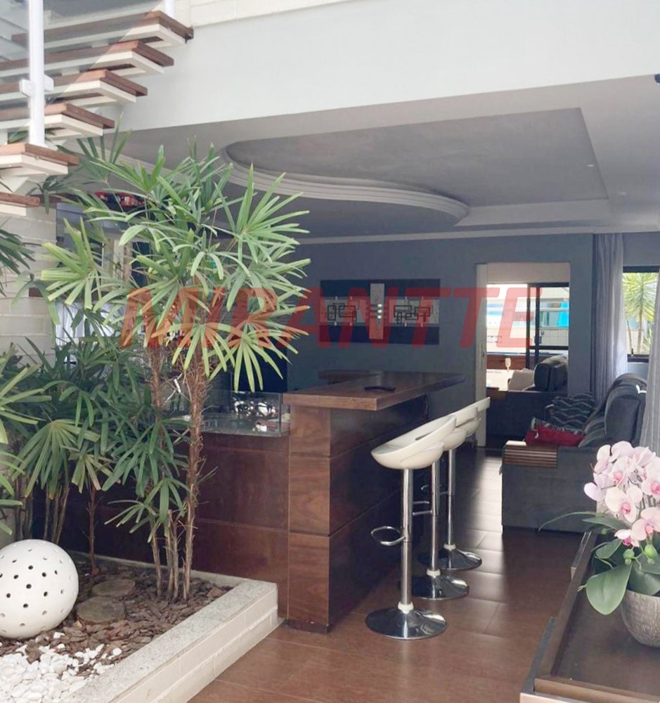 Sobrado de 460m² com 3 quartos em Vila Maria Alta
