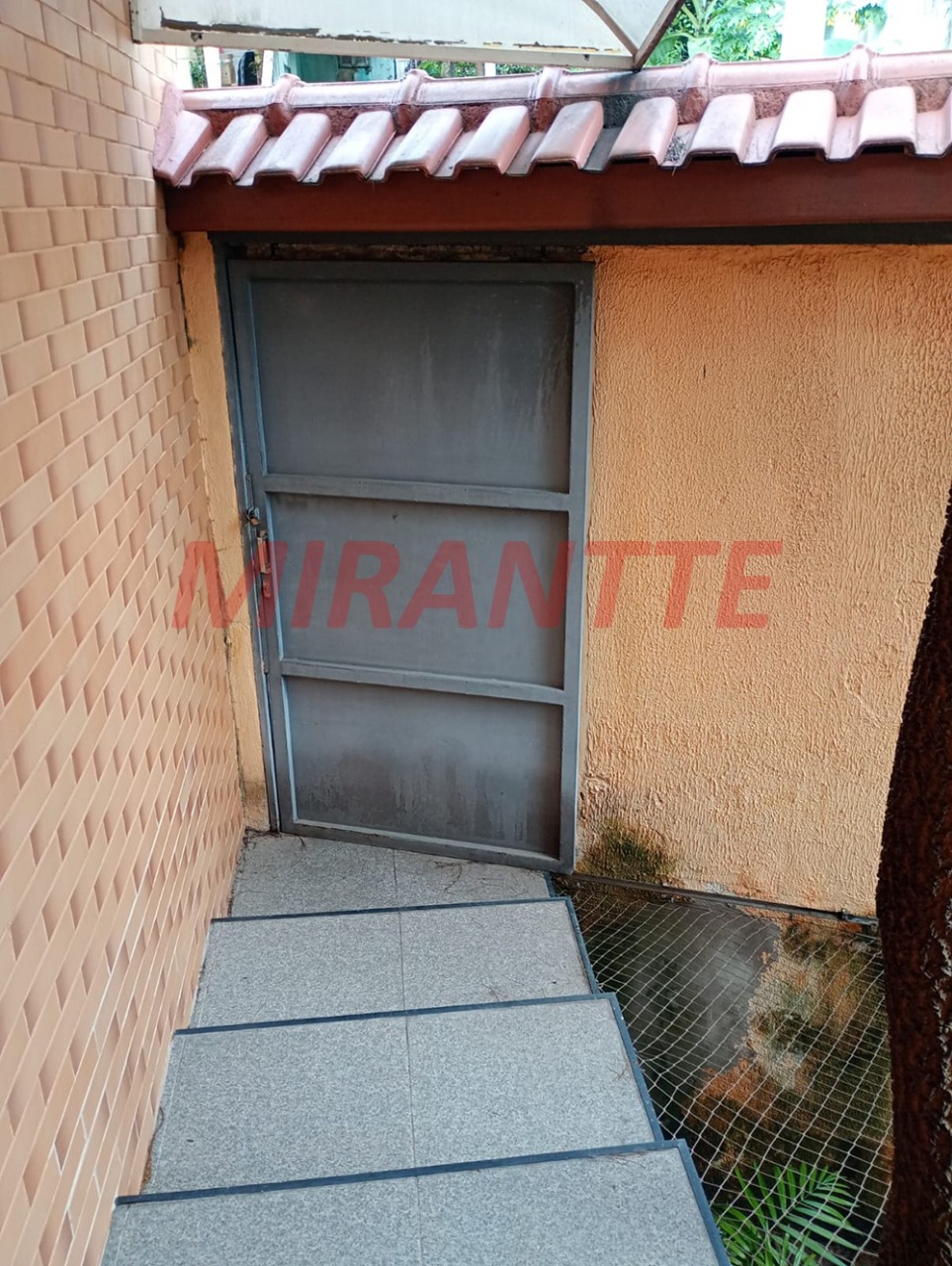 Sobrado de 280m² com 3 quartos em Santana
