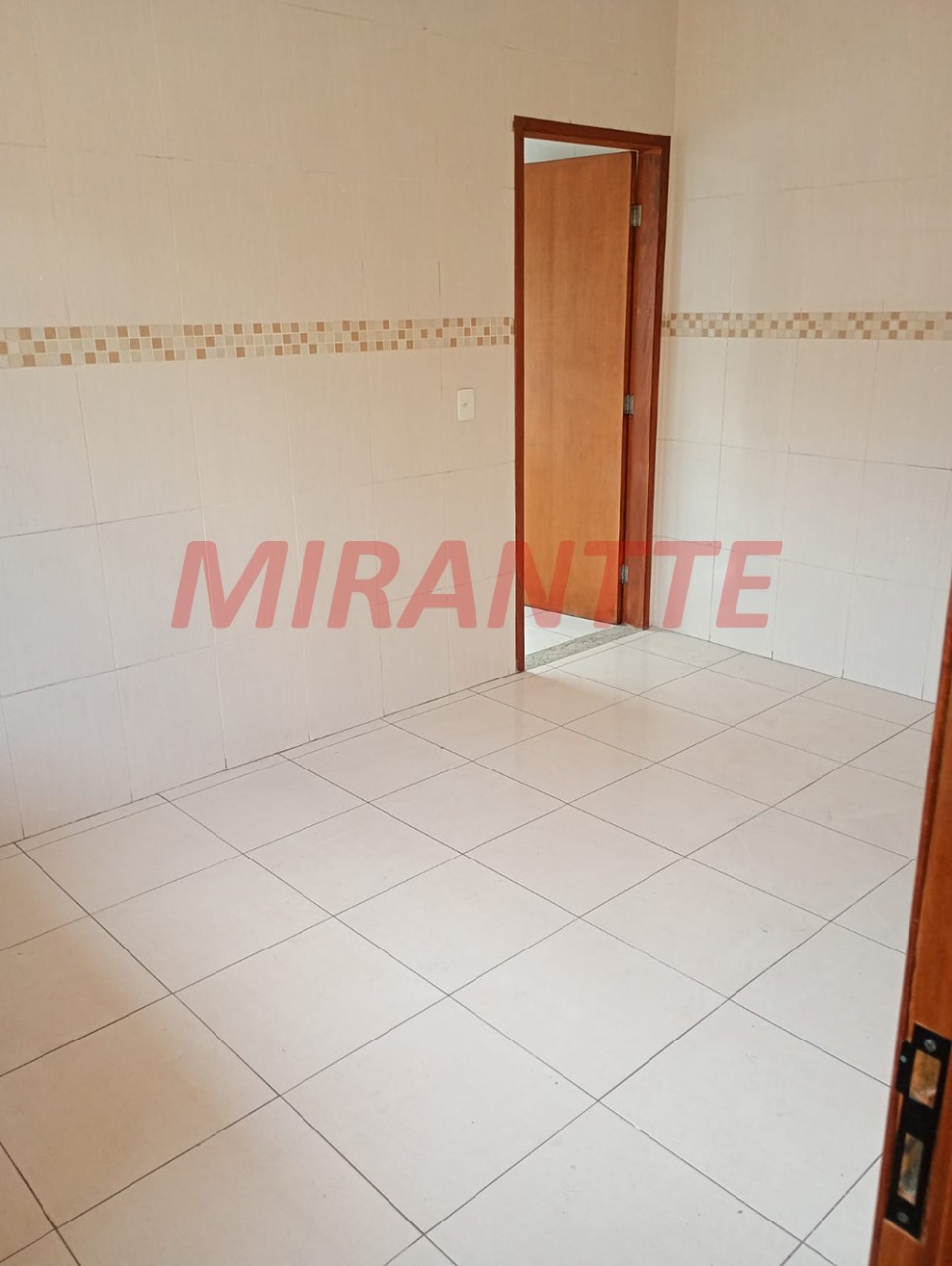 Sobrado de 280m² com 3 quartos em Santana
