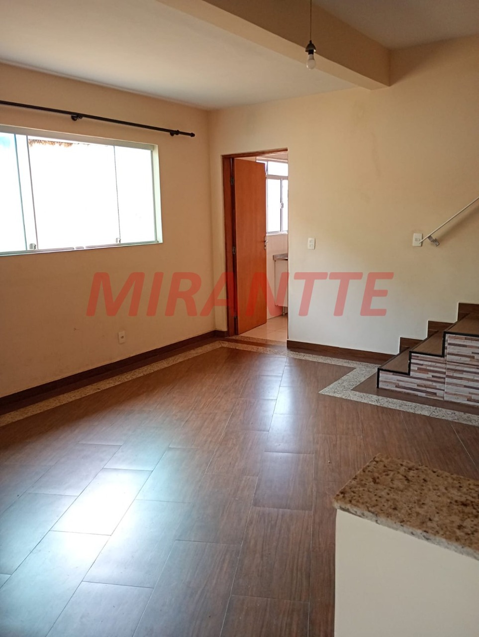 Sobrado de 280m² com 3 quartos em Santana