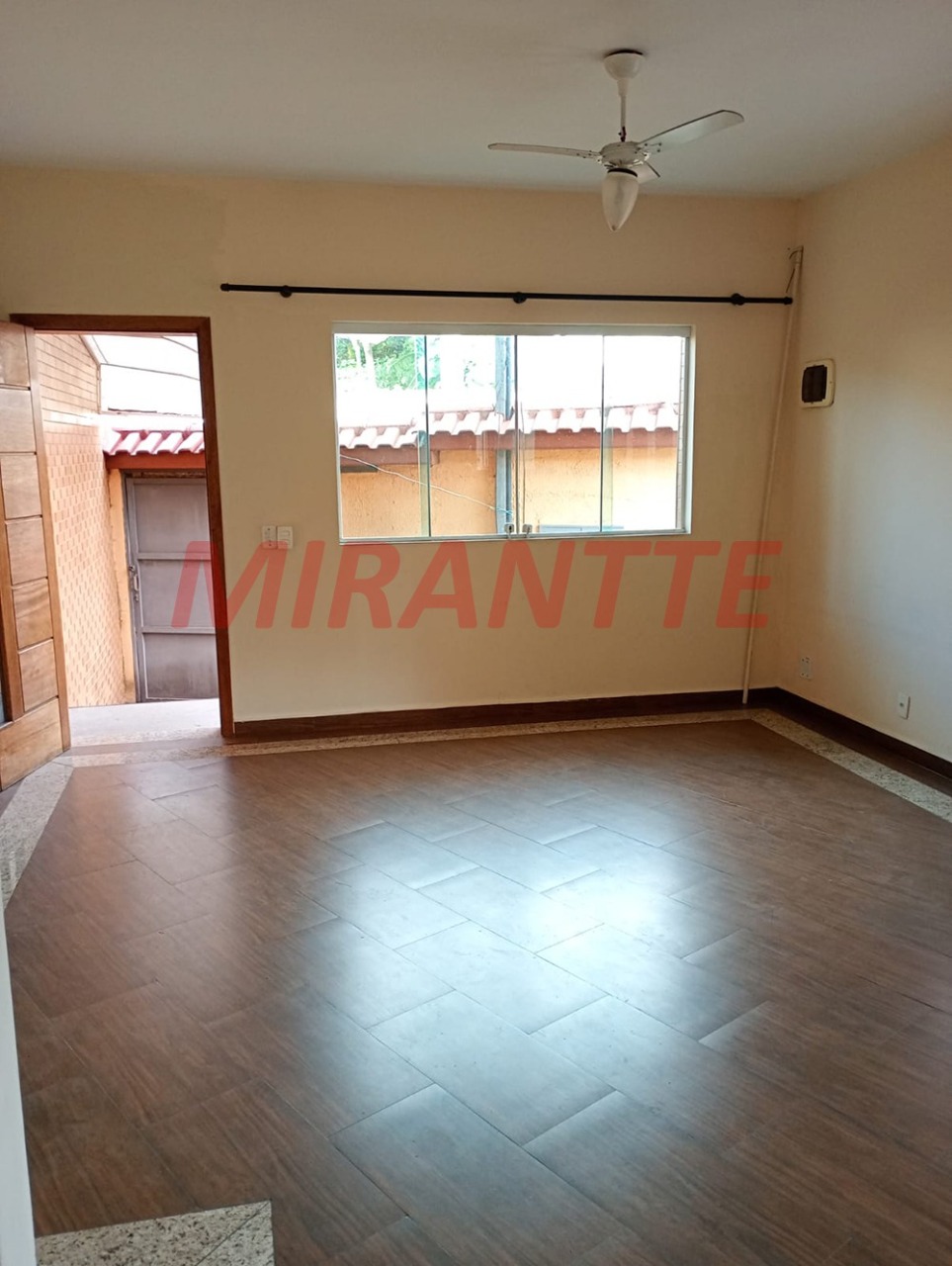 Sobrado de 280m² com 3 quartos em Santana
