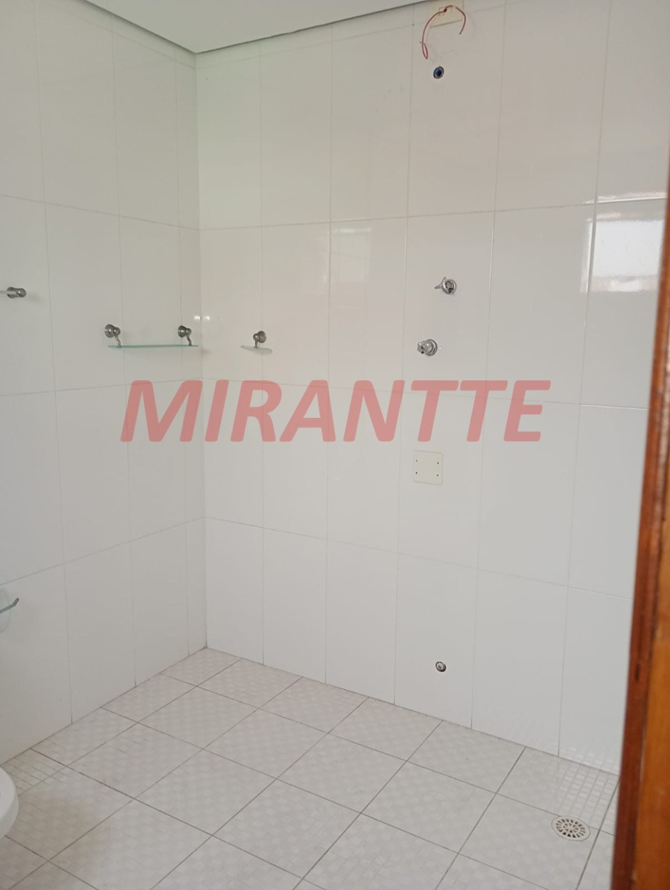 Sobrado de 280m² com 3 quartos em Santana