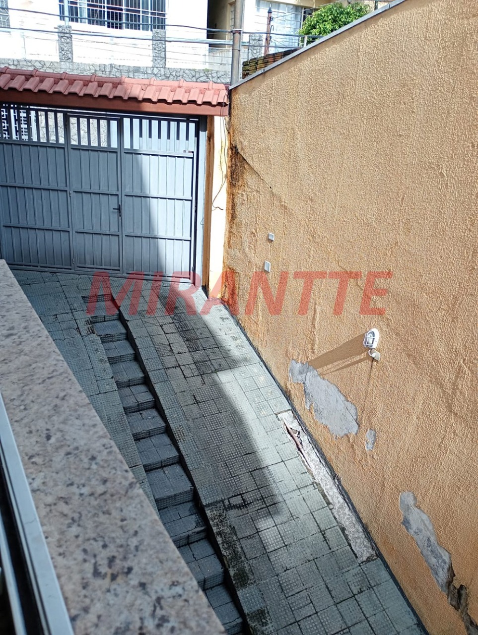 Sobrado de 280m² com 3 quartos em Santana