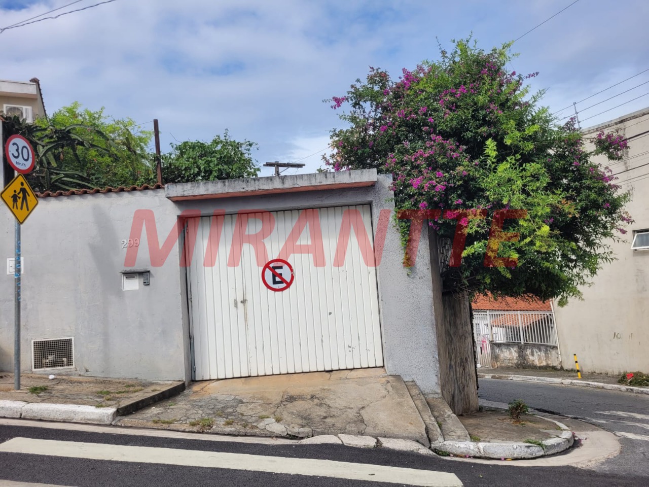 Casa terrea de 193m² com 4 quartos em Casa Verde Alta