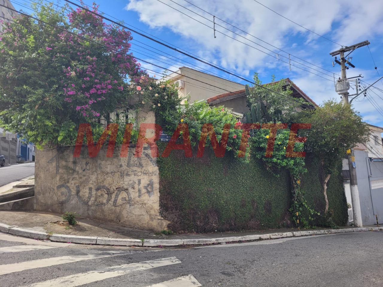 Casa terrea de 193m² com 4 quartos em Casa Verde Alta