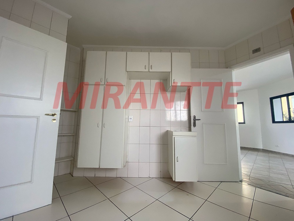 Apartamento de 112m² com 3 quartos em Água Fria