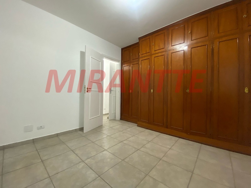 Apartamento de 112m² com 3 quartos em Água Fria