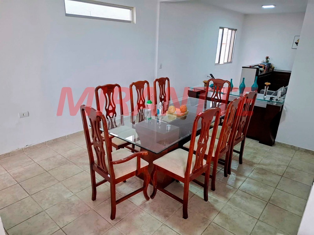 Casa terrea de 179m² com 3 quartos em Vila Renato (Zona Norte)